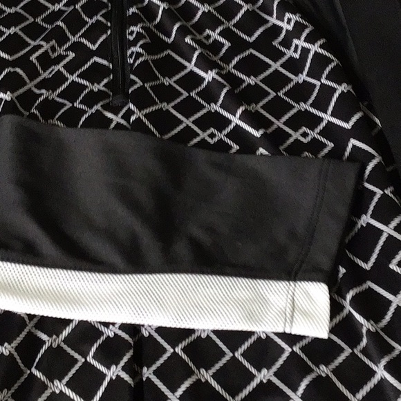 Golf pullover NWOT - Picture 5 of 5